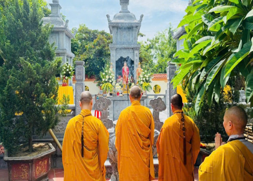 Lễ huý nhật lần thứ 16 Ni trưởng Thích Đàm Thuận tại chùa Phúc Long